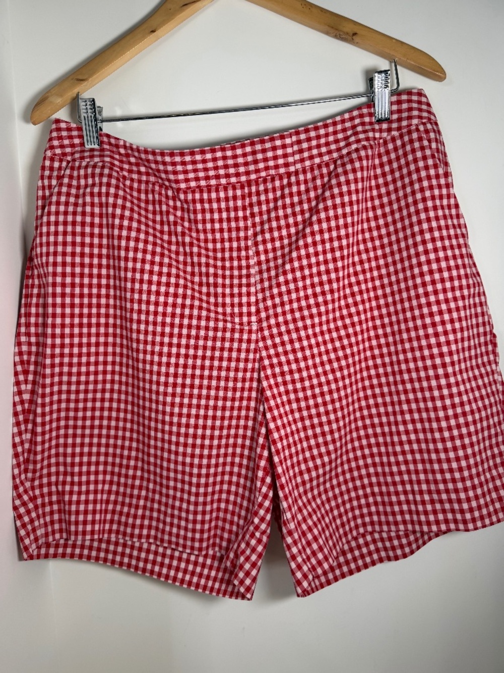 Women’s Jones New York red & white gingham shorts SZ 14